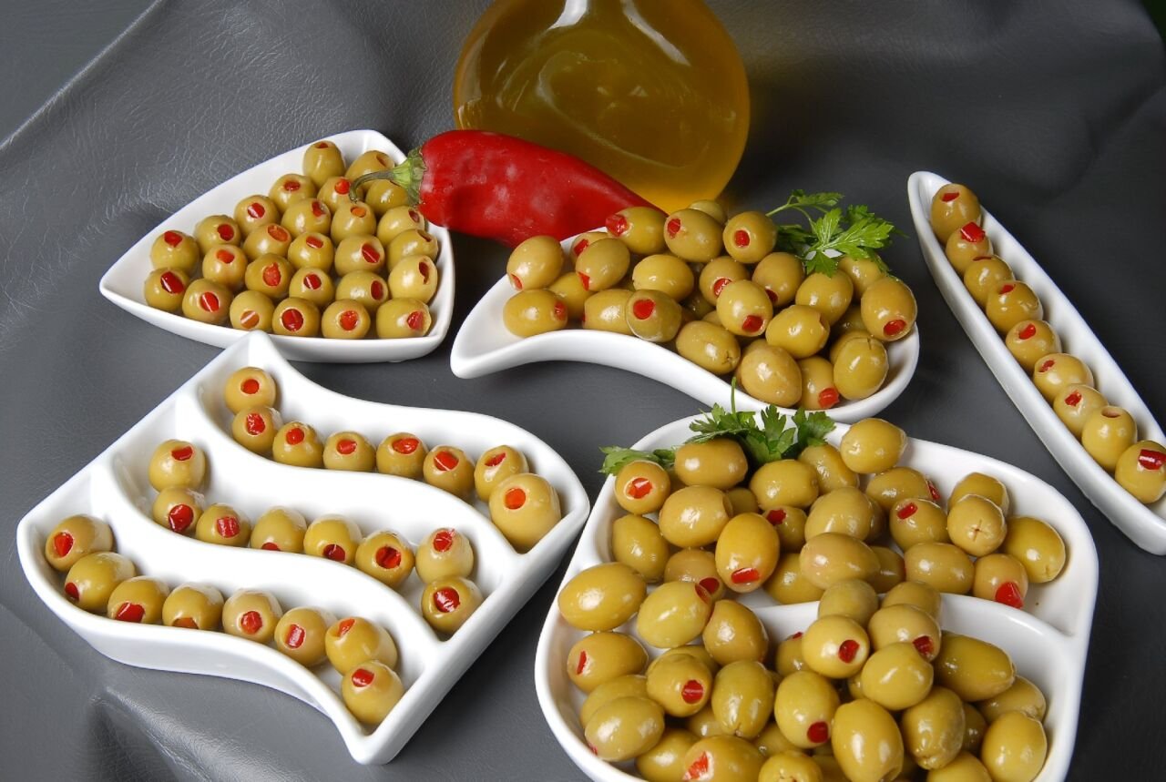 Zeytin Yetiştirme Zeytin Bahçesi Yer Seçimi Zeytin Ağacı Seçimi Zeytin Bahçesi Kurulumu Meyve Bahçesi Yönetimi Çiçekten Meyveye Süper Yüksek Yoğunluk  Zeytinyağı Yapımı