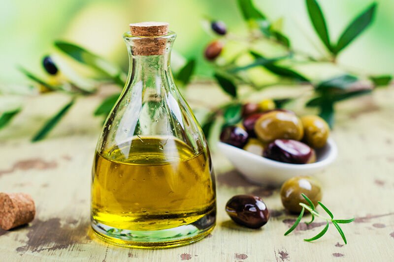 Zeytinyağı Cilt ve Saç İçin Nasıl Kullanılır? Doğal Bakım Önerileri